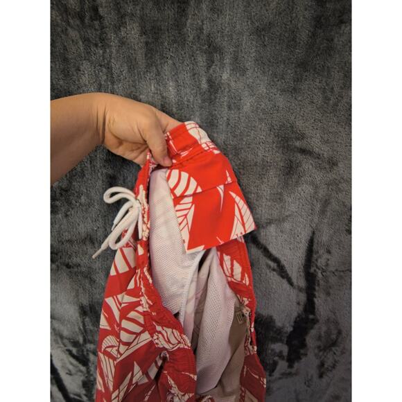 J. Crew Factory Flex Swimwear Men's Medium Sailing away  Red - Picture 8 of 10